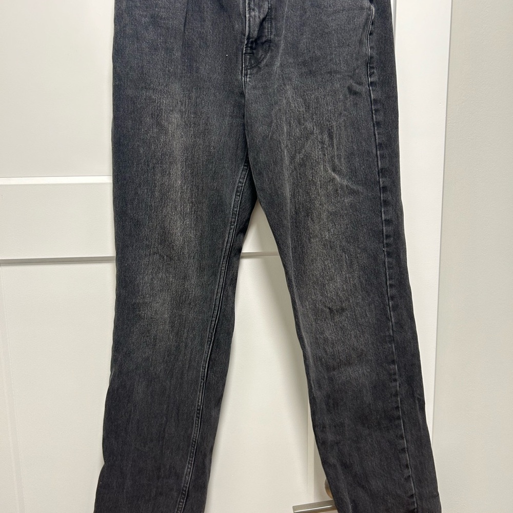 Good American Charcoal Straight Jeans